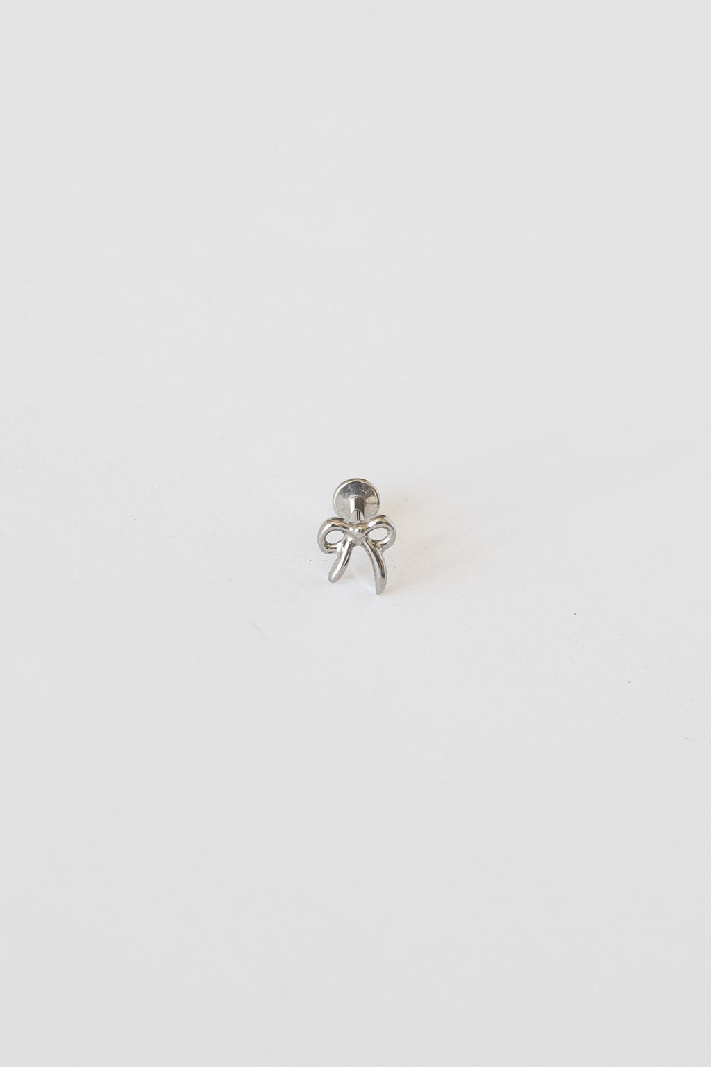 Bow Flat Back Stud